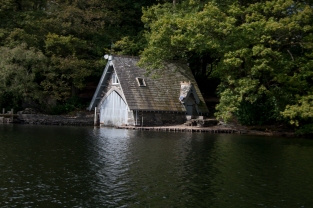 A lovely boat house